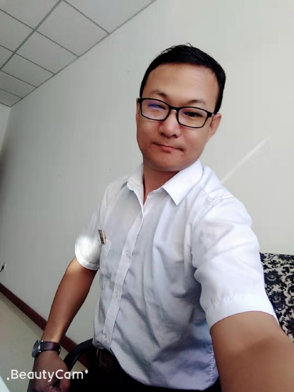 小飞的第一张照片--内蒙古残疾人相亲网