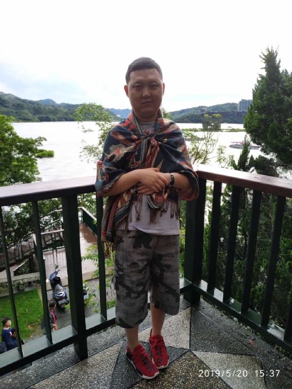 爱情里的俩个人的第一张照片--内蒙古残疾人相亲网